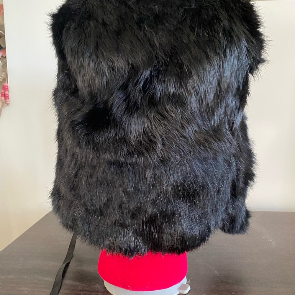 Black Rabbit Fur Hat - Picture 4 of 9